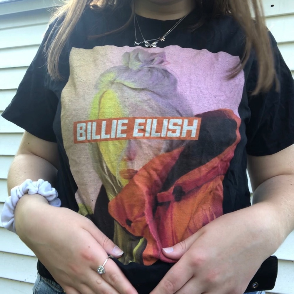 hot topic billie eilish blohsh black tee